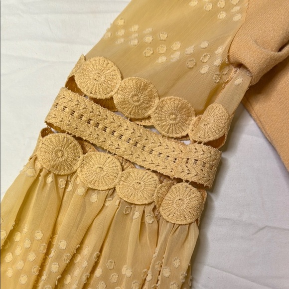 Sioni Yellow Crew Neck Sweater with Ruffled Sleeves - Picture 7 of 8